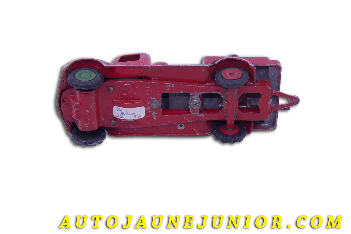 Le Presofusiona Mecanica Camion Pompier  (Rare !) est en vente sur Auto Jaune Junior ! Découvrez nos collections de diecast Tekno, Politoys, Mebetoys, Mercury, Joal, Diapet, Märklin, TootsieToys.AutoJaune Junior ; Vous avez le même jouet ? Profitez de notre expertise pour vous accompagner dans la vente de vos modèles ou votre collection ! Nous achetons tous lots de miniatures ! Contactez nous !