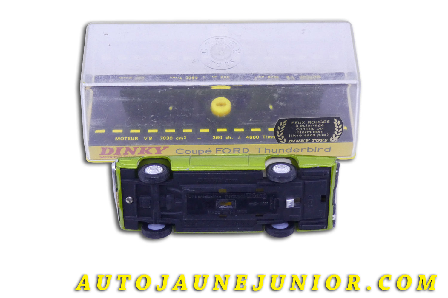 Le Dinky Toys Ford Thunderbird coupé est en vente sur Auto Jaune Junior ! Découvrez nos collections de diecast Tekno, Politoys, Mebetoys, Mercury, Joal, Diapet, Märklin, TootsieToys.AutoJaune Junior ; Vous avez le même jouet ? Profitez de notre expertise pour vous accompagner dans la vente de vos modèles ou votre collection ! Nous achetons tous lots de miniatures ! Contactez nous !