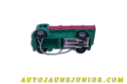 Le Elmont Guy Camion Ridellles avec chargement (à friction) est en vente sur Auto Jaune Junior ! Découvrez nos collections de diecast Tekno, Politoys, Mebetoys, Mercury, Joal, Diapet, Märklin, TootsieToys.AutoJaune Junior ; Vous avez le même jouet ? Profitez de notre expertise pour vous accompagner dans la vente de vos modèles ou votre collection ! Nous achetons tous lots de miniatures ! Contactez nous !