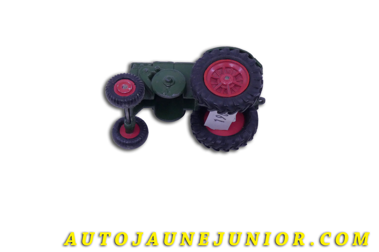 Le Märklin Lanz Bulldog Tracteur agricole (ultime vetrsion !) est en vente sur Auto Jaune Junior ! Découvrez nos collections de diecast Tekno, Politoys, Mebetoys, Mercury, Joal, Diapet, Märklin, TootsieToys.AutoJaune Junior ; Vous avez le même jouet ? Profitez de notre expertise pour vous accompagner dans la vente de vos modèles ou votre collection ! Nous achetons tous lots de miniatures ! Contactez nous !