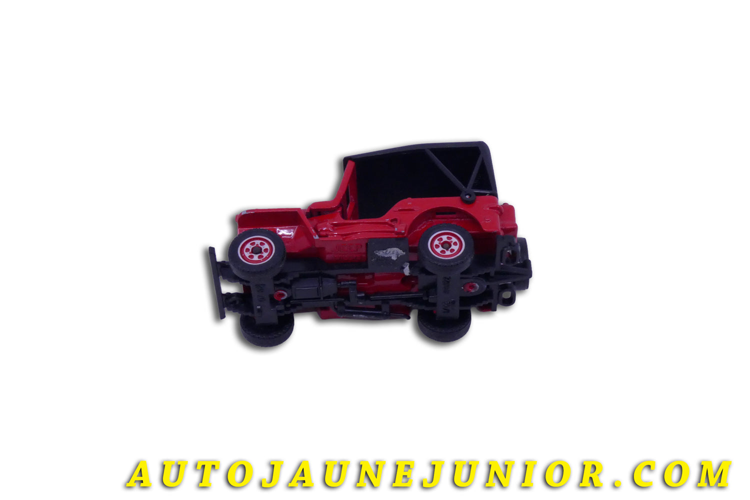 Le Solido Willys Jeep "Sapeur Pompier" avec capote est en vente sur Auto Jaune Junior ! Découvrez nos collections de diecast Tekno, Politoys, Mebetoys, Mercury, Joal, Diapet, Märklin, TootsieToys.AutoJaune Junior ; Vous avez le même jouet ? Profitez de notre expertise pour vous accompagner dans la vente de vos modèles ou votre collection ! Nous achetons tous lots de miniatures ! Contactez nous !