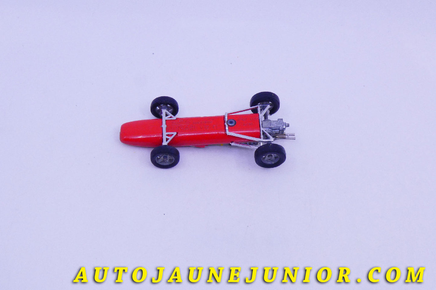 Le #5441 - Solido - Ferrari - 312 F1 GP France 1968 est en vente sur Auto Jaune Junior ! Tekno, Politoys, Mebetoys, Mercury, Joal, Diapet, Märklin, TootsieToys.Vous avez le même jouet ? Profitez de notre expertise pour vous accompagner dans la vente de vos modèles ou votre collection ! Nous achetons tous lots de miniatures ! Contactez nous ! contact@autojaunejunior.com. 