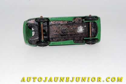 Le #5501 - Dinky Toys - Chrysler - Royal Saloon est en vente sur Auto Jaune Junior ! Tekno, Politoys, Mebetoys, Mercury, Joal, Diapet, Märklin, TootsieToys.Vous avez le même jouet ? Profitez de notre expertise pour vous accompagner dans la vente de vos modèles ou votre collection ! Nous achetons tous lots de miniatures ! Contactez nous ! contact@autojaunejunior.com. 
