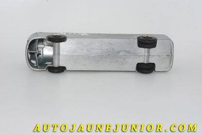 Le #5523 - Ertl - GMC - Bus Silver Jet "Greyhound Lines" est en vente sur Auto Jaune Junior ! Tekno, Politoys, Mebetoys, Mercury, Joal, Diapet, Märklin, TootsieToys.Vous avez le même jouet ? Profitez de notre expertise pour vous accompagner dans la vente de vos modèles ou votre collection ! Nous achetons tous lots de miniatures ! Contactez nous ! contact@autojaunejunior.com. 