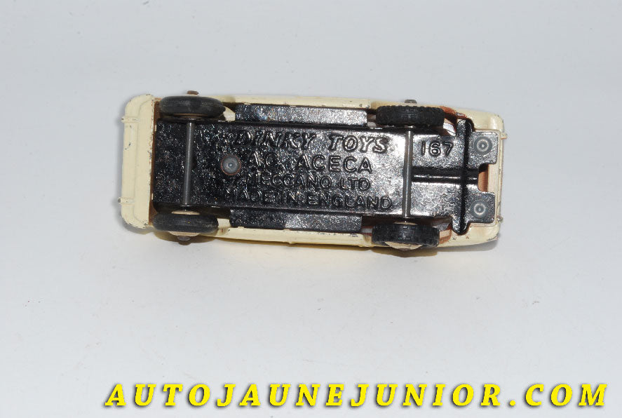 Le #5555 - Dinky Toys - A.C - Aceca Coupé est en vente sur Auto Jaune Junior ! Tekno, Politoys, Mebetoys, Mercury, Joal, Diapet, Märklin, TootsieToys.Vous avez le même jouet ? Profitez de notre expertise pour vous accompagner dans la vente de vos modèles ou votre collection ! Nous achetons tous lots de miniatures ! Contactez nous ! contact@autojaunejunior.com. 
