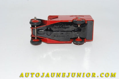 Le #5564 - Dinky Toys - Camino - Fourgon tôlé "Royal Mail" - Variante interessante est en vente sur Auto Jaune Junior ! Tekno, Politoys, Mebetoys, Mercury, Joal, Diapet, Märklin, TootsieToys.Vous avez le même jouet ? Profitez de notre expertise pour vous accompagner dans la vente de vos modèles ou votre collection ! Nous achetons tous lots de miniatures ! Contactez nous ! contact@autojaunejunior.com. 