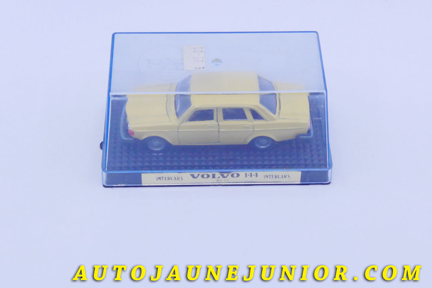 Le #5827 - Nacoral - Volvo - 144 Berline est en vente sur Auto Jaune Junior ! Tekno, Politoys, Mebetoys, Mercury, Joal, Diapet, Märklin, TootsieToys.Vous avez le même jouet ? Profitez de notre expertise pour vous accompagner dans la vente de vos modèles ou votre collection ! Nous achetons tous lots de miniatures ! Contactez nous ! contact@autojaunejunior.com. 
