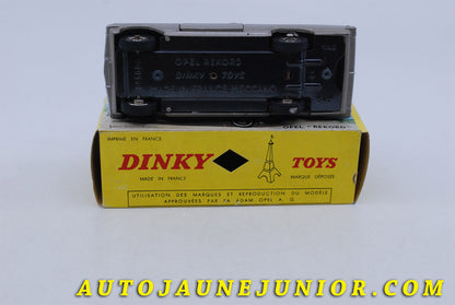 Le Dinky Toys – Opel Rekord 1963 - est en vente sur Auto Jaune Junior ! Découvrez nos collections de diecast: Dinky-Toys, Corgi, Corgi-Toys, Solido, Norev, Minialuxe, CIJ, C-I-J, JRD, J-R-D, Matchbox, Majorette, Tekno, Politoys, Mebetoys, Mercury, Joal, Diapet, Märklin, TootsieToys.