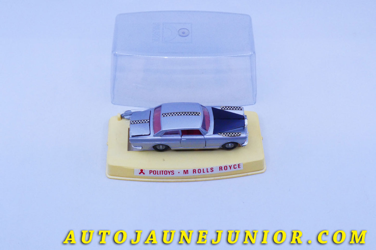 Le #6150 - Politoys / Polistil - Rolls Royce - Silver Cloud III (Rare Version Racing) est en vente sur Auto Jaune Junior ! Tekno, Politoys, Mebetoys, Mercury, Joal, Diapet, Märklin, TootsieToys.Vous avez le même jouet ? Profitez de notre expertise pour vous accompagner dans la vente de vos modèles ou votre collection ! Nous achetons tous lots de miniatures ! Contactez nous ! contact@autojaunejunior.com. 