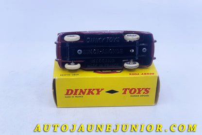 Le #6311 - Dinky Toys - Simca - P60 avec Jantes concaves ! est en vente sur Auto Jaune Junior ! Tekno, Politoys, Mebetoys, Mercury, Joal, Diapet, Märklin, TootsieToys.Vous avez le même jouet ? Profitez de notre expertise pour vous accompagner dans la vente de vos modèles ou votre collection ! Nous achetons tous lots de miniatures ! Contactez nous ! contact@autojaunejunior.com. 