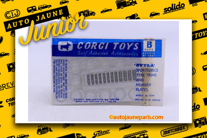 #4412 - Corgi Toys - Accessoire - planche de décoration "plaque d'immatriculation, plaques de pays, vignettes...)