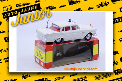 #3837 - Gama - Mercedes - 220 police