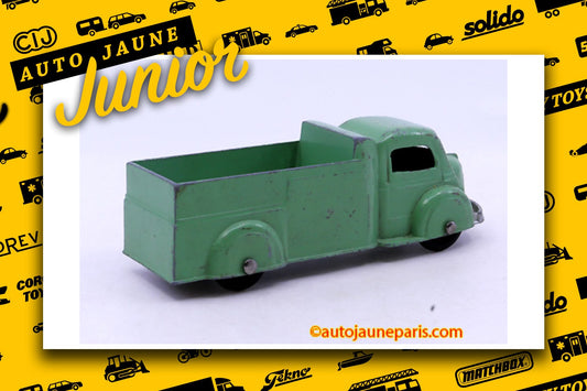 Le #2669 - Tootsietoys - Ford - Box van est en vente sur Auto Jaune Junior ! Découvrez nos collections de diecast Minialuxe, CIJ, C-I-J, JRD, J-R-D, Matchbox, Majorette.. AutoJauneJunior.com: le site de vente en ligne et de partage pour les passionés de miniatures et collectionneurs de jouets anciens ! Des centaines de modèles en vente, et des nouveautés mises en ligne chaque jour à 21h00 !