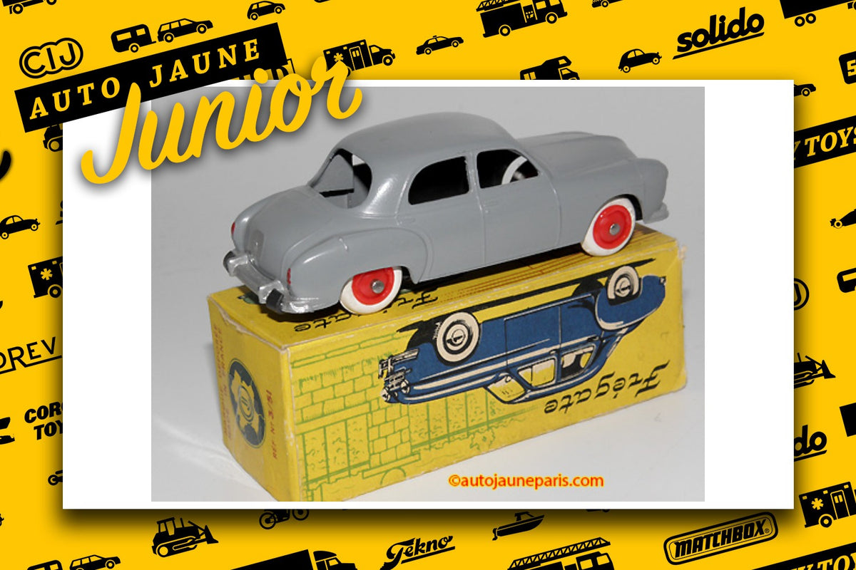 #3897 - C-I-J - Renault - Frégate berline calandre ovale