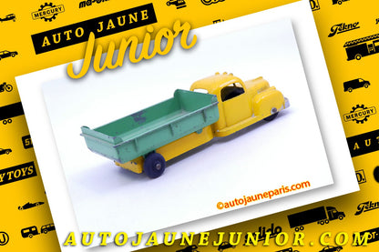 Le #1239 - Tootsietoys - Un constructeur fictif, inexistant, ou inconnu - K2 benne basculante est en vente sur Auto Jaune Junior ! Découvrez nos collections de diecast Minialuxe, CIJ, C-I-J, JRD, J-R-D, Matchbox, Majorette.. AutoJauneJunior.com: le site de vente en ligne et de partage pour les passionés de miniatures et collectionneurs de jouets anciens ! Des centaines de modèles en vente, et des nouveautés mises en ligne chaque jour à 21h00 !