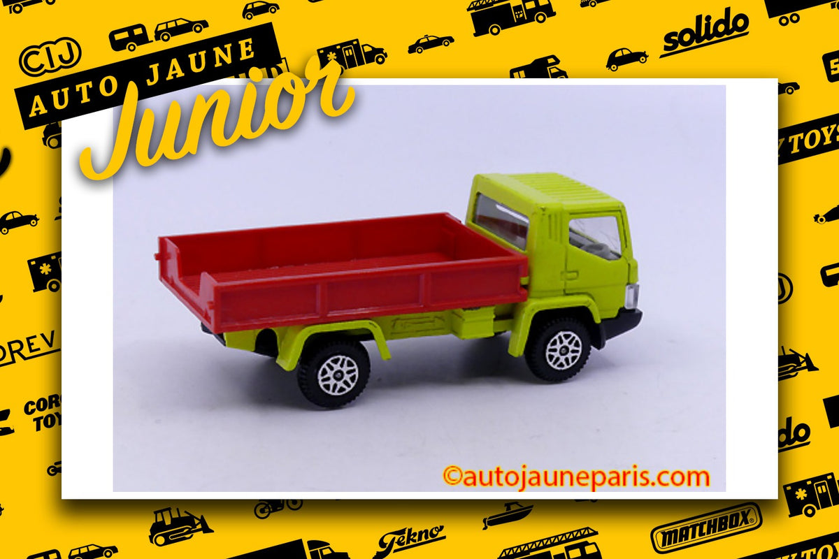 Le #2664 - Dinky Toys GB - Camion - Convoy ridelle est en vente sur Auto Jaune Junior ! Découvrez nos collections de diecast Minialuxe, CIJ, C-I-J, JRD, J-R-D, Matchbox, Majorette.. AutoJauneJunior.com: le site de vente en ligne et de partage pour les passionés de miniatures et collectionneurs de jouets anciens ! Des centaines de modèles en vente, et des nouveautés mises en ligne chaque jour à 21h00 !