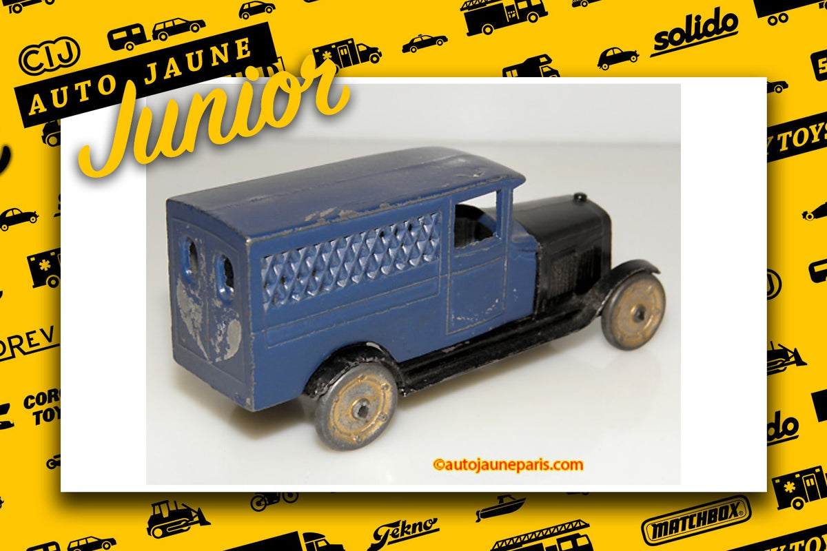 Le #2751 - Tootsietoys - Chevrolet - camionette tôlée est en vente sur Auto Jaune Junior ! Découvrez nos collections de diecast Minialuxe, CIJ, C-I-J, JRD, J-R-D, Matchbox, Majorette.. AutoJauneJunior.com: le site de vente en ligne et de partage pour les passionés de miniatures et collectionneurs de jouets anciens ! Des centaines de modèles en vente, et des nouveautés mises en ligne chaque jour à 21h00 !
