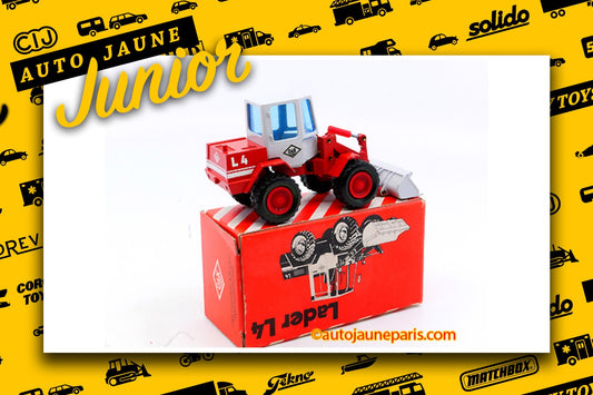Le #2679 - NZG - O K - L4 chargeuse sur roue est en vente sur Auto Jaune Junior ! Découvrez nos collections de diecast Minialuxe, CIJ, C-I-J, JRD, J-R-D, Matchbox, Majorette.. AutoJauneJunior.com: le site de vente en ligne et de partage pour les passionés de miniatures et collectionneurs de jouets anciens ! Des centaines de modèles en vente, et des nouveautés mises en ligne chaque jour à 21h00 !