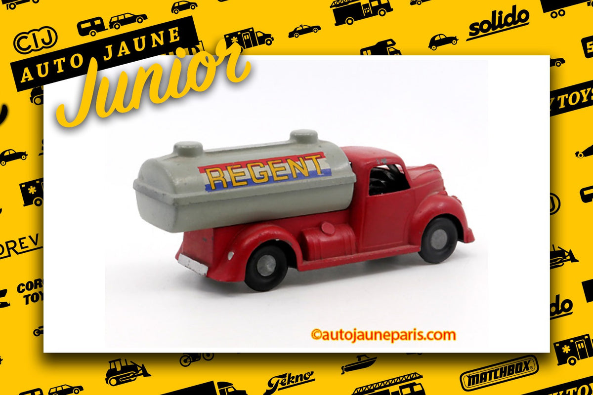 Le #2739 - Chad Valley - Commer - camion citerne Regent est en vente sur Auto Jaune Junior ! Découvrez nos collections de diecast Minialuxe, CIJ, C-I-J, JRD, J-R-D, Matchbox, Majorette.. AutoJauneJunior.com: le site de vente en ligne et de partage pour les passionés de miniatures et collectionneurs de jouets anciens ! Des centaines de modèles en vente, et des nouveautés mises en ligne chaque jour à 21h00 !