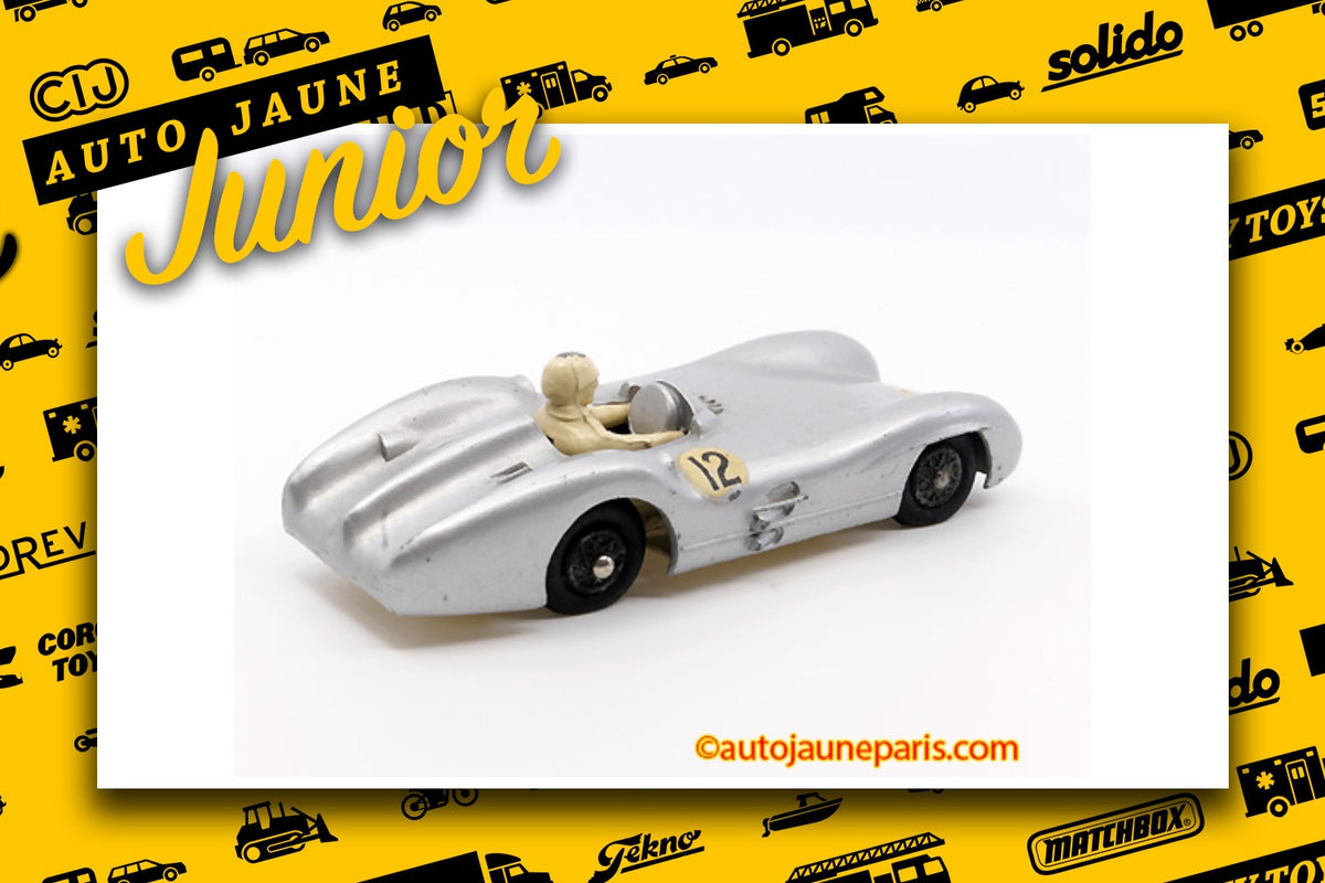 Le #2742 - Crescent Toys - Mercedes - W196 monoplace carénée est en vente sur Auto Jaune Junior ! Découvrez nos collections de diecast Minialuxe, CIJ, C-I-J, JRD, J-R-D, Matchbox, Majorette.. AutoJauneJunior.com: le site de vente en ligne et de partage pour les passionés de miniatures et collectionneurs de jouets anciens ! Des centaines de modèles en vente, et des nouveautés mises en ligne chaque jour à 21h00 !