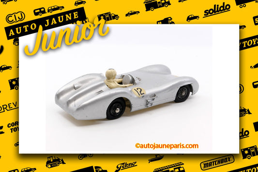 Le #2742 - Crescent Toys - Mercedes - W196 monoplace carénée est en vente sur Auto Jaune Junior ! Découvrez nos collections de diecast Minialuxe, CIJ, C-I-J, JRD, J-R-D, Matchbox, Majorette.. AutoJauneJunior.com: le site de vente en ligne et de partage pour les passionés de miniatures et collectionneurs de jouets anciens ! Des centaines de modèles en vente, et des nouveautés mises en ligne chaque jour à 21h00 !