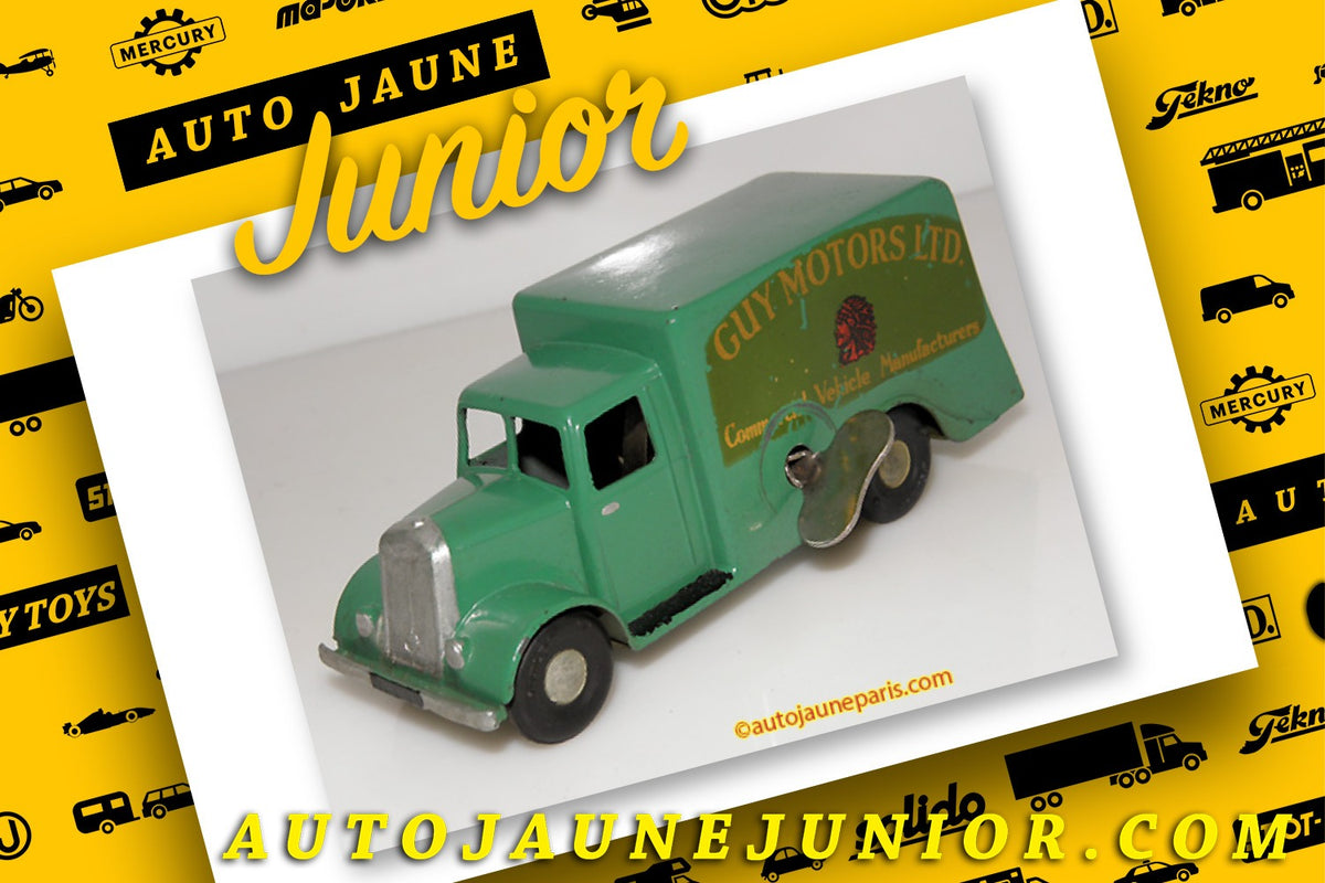 Le #2517 - Chad Valley - Guy - fourgon tôlé "Guy Motors Ltd" est en vente sur Auto Jaune Junior ! Découvrez nos collections de diecast Dinky-Toys, Corgi, Corgi-Toys, Solido, Norev.. Découvrez notre magasin physique, AutoJaune Paris, ouvert en 1984 par Vincent Espinasse. 41 rue Cavendish, 75019 Paris. Tel: 01 42 40 61 23. Ouvert les mardi et vendredi de 13h à 19h.