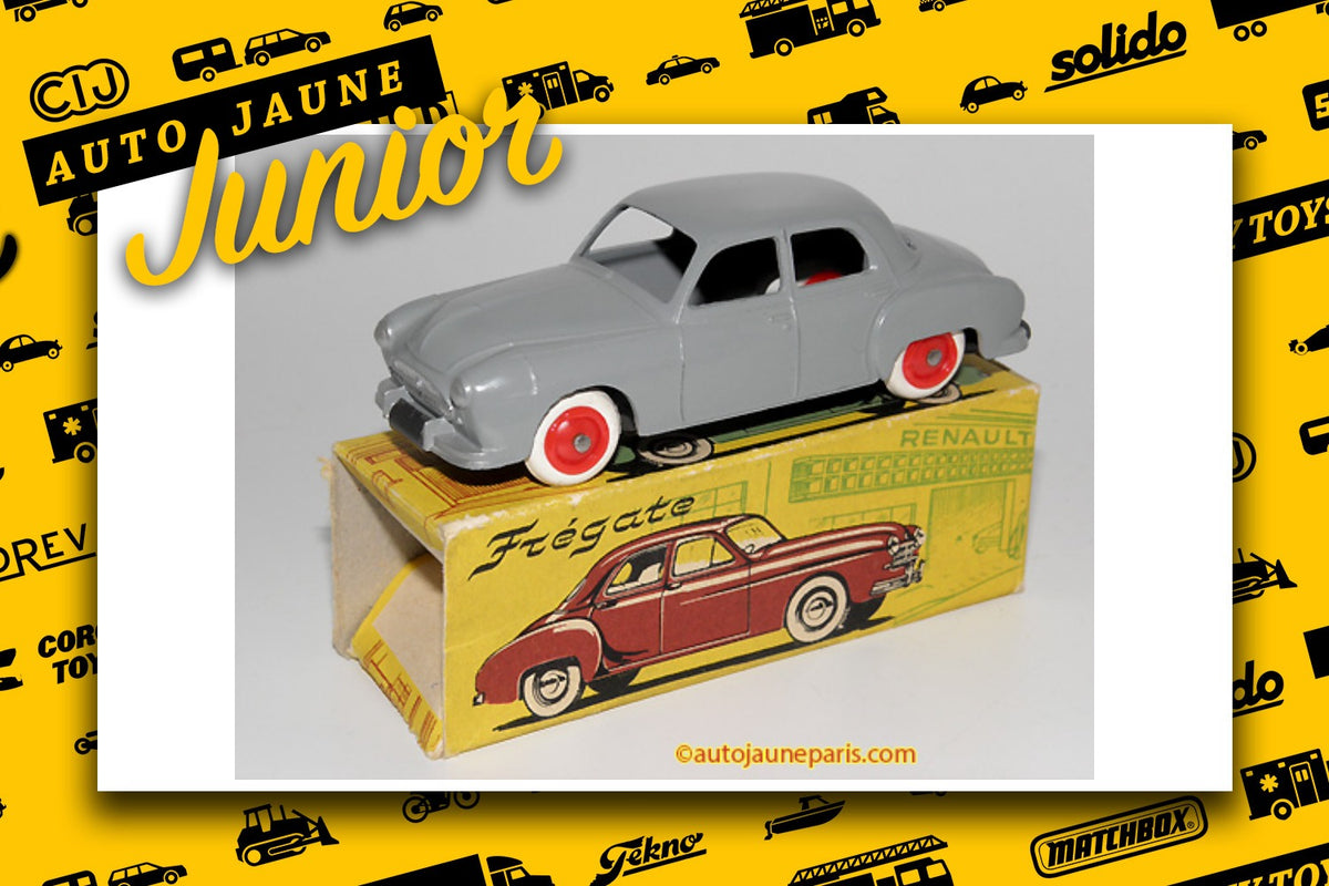 #3897 - C-I-J - Renault - Frégate berline calandre ovale