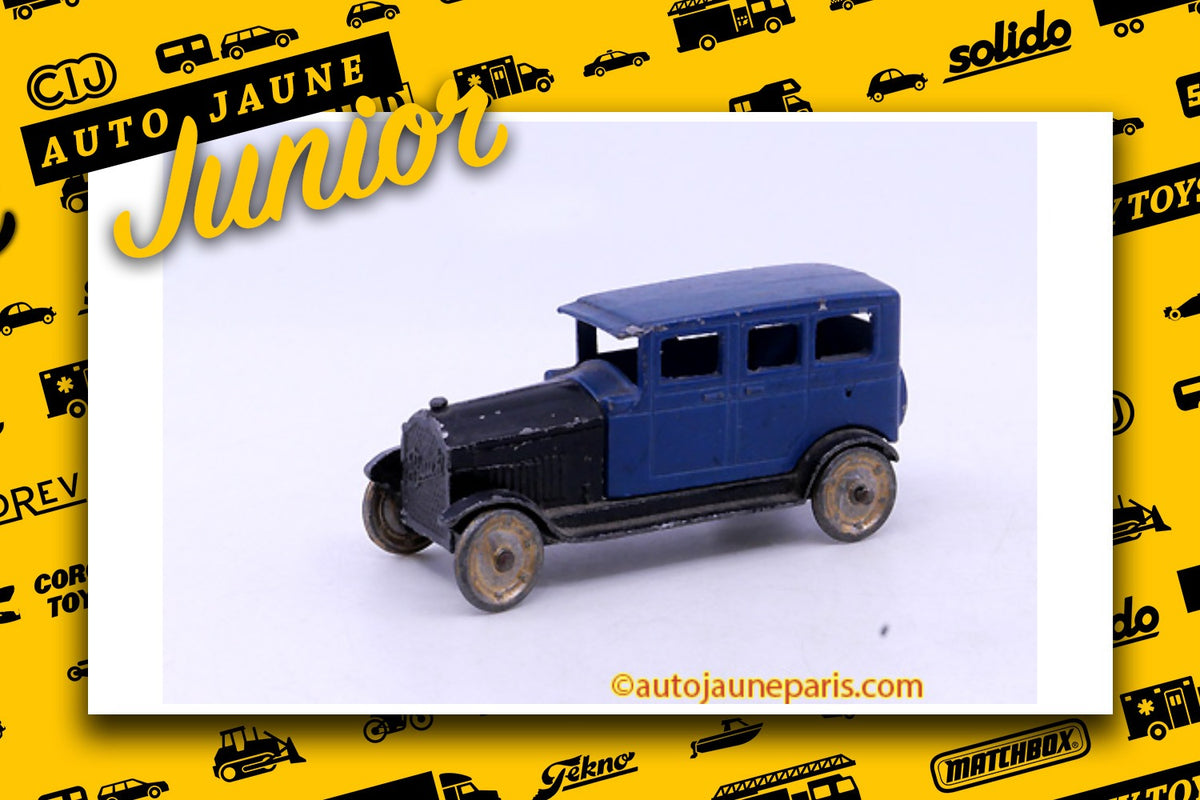 #3068 - Tootsietoys - Buick - limousine