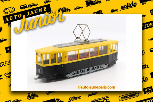 Le #2651 - Siku - Tramway - motrice est en vente sur Auto Jaune Junior ! Découvrez nos collections de diecast Dinky-Toys, Corgi, Corgi-Toys, Solido, Norev.. Découvrez notre magasin physique, AutoJaune Paris, ouvert en 1984 par Vincent Espinasse. 41 rue Cavendish, 75019 Paris. Tel: 01 42 40 61 23. Ouvert les mardi et vendredi de 13h à 19h.