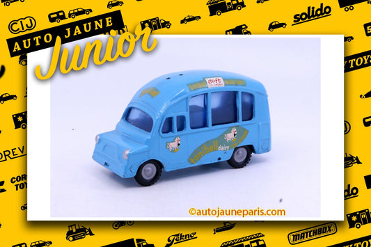 Le #2741 - Budgie - Bedford - fourgon de vente de glaces Tonibell est en vente sur Auto Jaune Junior ! Découvrez nos collections de diecast Dinky-Toys, Corgi, Corgi-Toys, Solido, Norev.. Découvrez notre magasin physique, AutoJaune Paris, ouvert en 1984 par Vincent Espinasse. 41 rue Cavendish, 75019 Paris. Tel: 01 42 40 61 23. Ouvert les mardi et vendredi de 13h à 19h.