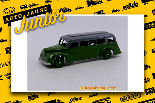 Le #2648 - Gasquy - Mercury - car de voyage est en vente sur Auto Jaune Junior ! Découvrez nos collections de diecast Dinky-Toys, Corgi, Corgi-Toys, Solido, Norev.. Découvrez notre magasin physique, AutoJaune Paris, ouvert en 1984 par Vincent Espinasse. 41 rue Cavendish, 75019 Paris. Tel: 01 42 40 61 23. Ouvert les mardi et vendredi de 13h à 19h.