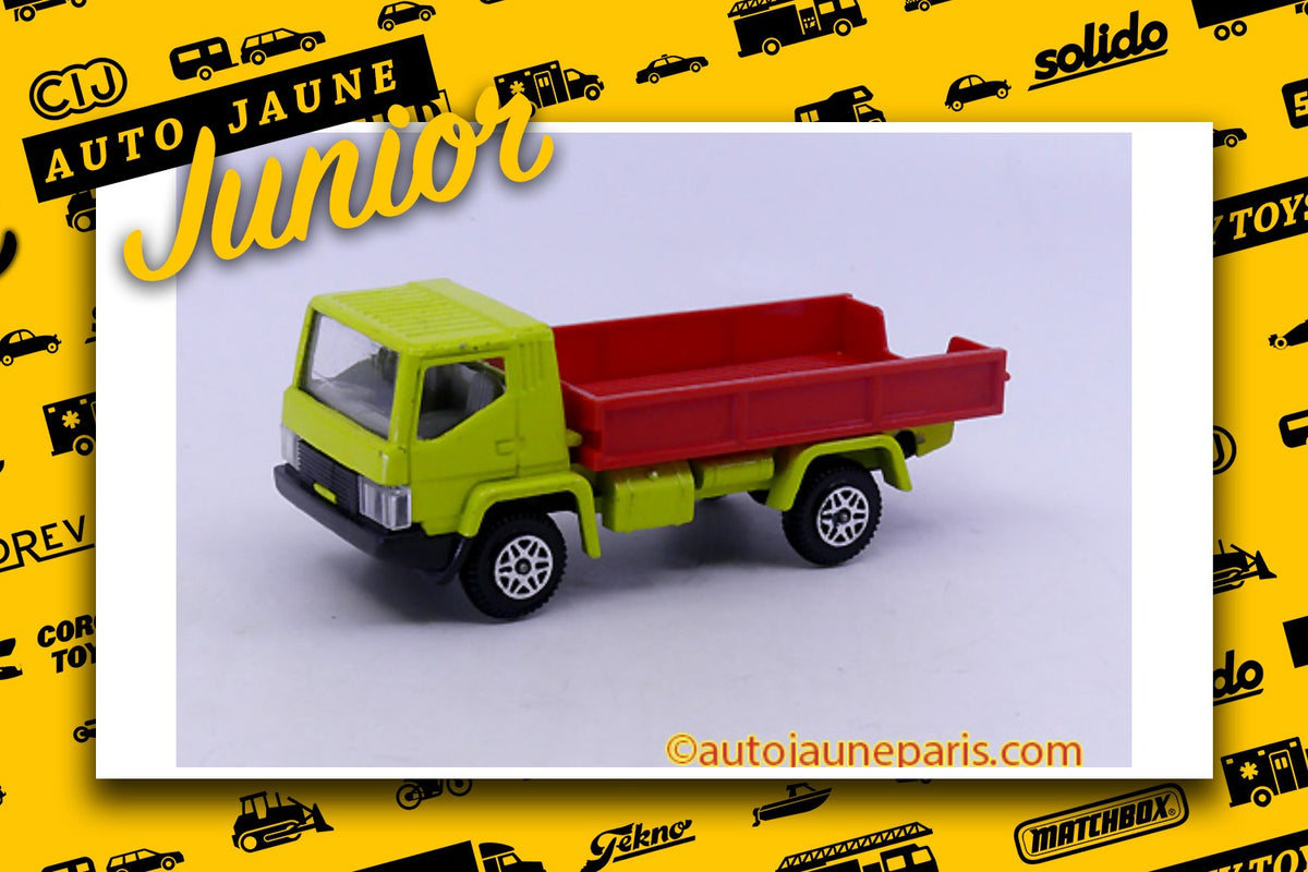 Le #2664 - Dinky Toys GB - Camion - Convoy ridelle est en vente sur Auto Jaune Junior ! Découvrez nos collections de diecast Dinky-Toys, Corgi, Corgi-Toys, Solido, Norev.. Découvrez notre magasin physique, AutoJaune Paris, ouvert en 1984 par Vincent Espinasse. 41 rue Cavendish, 75019 Paris. Tel: 01 42 40 61 23. Ouvert les mardi et vendredi de 13h à 19h.