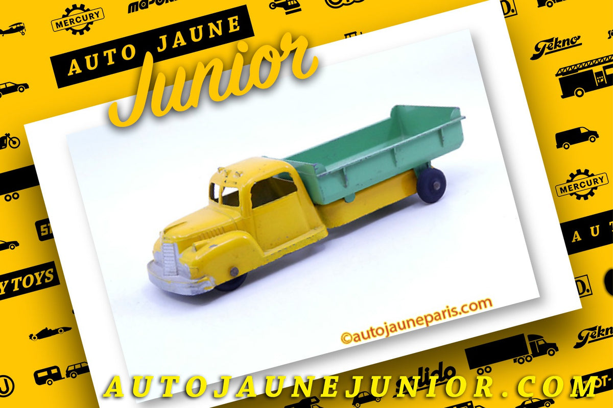 Le #1239 - Tootsietoys - Un constructeur fictif, inexistant, ou inconnu - K2 benne basculante est en vente sur Auto Jaune Junior ! Découvrez nos collections de diecast Dinky-Toys, Corgi, Corgi-Toys, Solido, Norev.. Découvrez notre magasin physique, AutoJaune Paris, ouvert en 1984 par Vincent Espinasse. 41 rue Cavendish, 75019 Paris. Tel: 01 42 40 61 23. Ouvert les mardi et vendredi de 13h à 19h.
