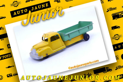 Le #1239 - Tootsietoys - Un constructeur fictif, inexistant, ou inconnu - K2 benne basculante est en vente sur Auto Jaune Junior ! Découvrez nos collections de diecast Dinky-Toys, Corgi, Corgi-Toys, Solido, Norev.. Découvrez notre magasin physique, AutoJaune Paris, ouvert en 1984 par Vincent Espinasse. 41 rue Cavendish, 75019 Paris. Tel: 01 42 40 61 23. Ouvert les mardi et vendredi de 13h à 19h.