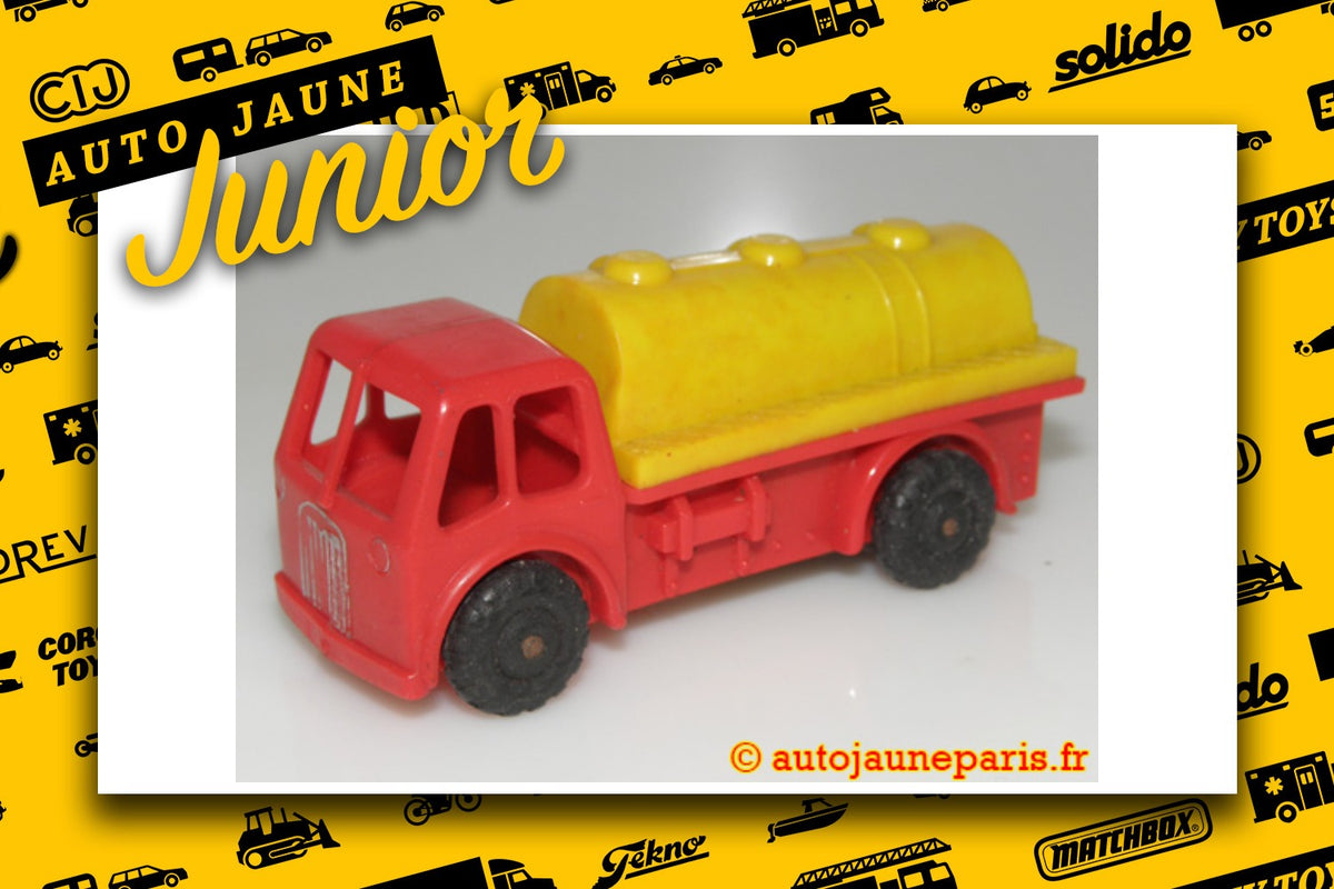 #4555 - Tri Ang Minic - AEC - camion citerne