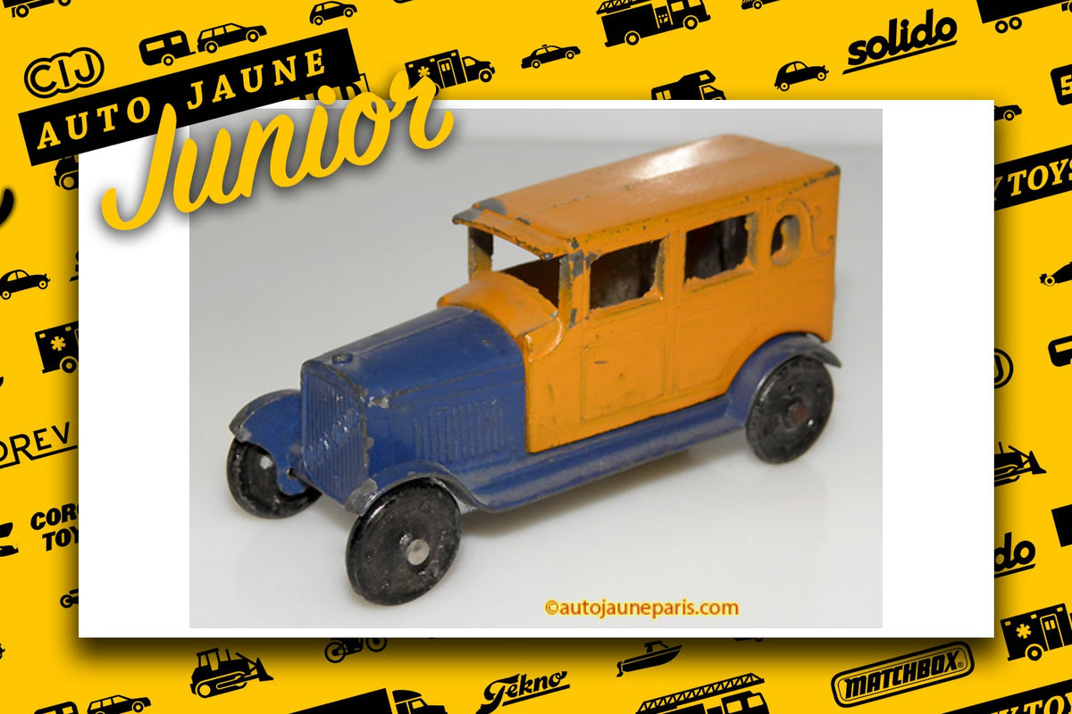 #2049 - Tootsietoys - Oldsmobile - berline Brougham