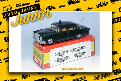 #3838 - Gama - Mercedes - 220S polizei