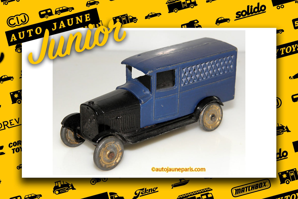 Le #2751 - Tootsietoys - Chevrolet - camionette tôlée est en vente sur Auto Jaune Junior ! Découvrez nos collections de diecast Dinky-Toys, Corgi, Corgi-Toys, Solido, Norev.. Découvrez notre magasin physique, AutoJaune Paris, ouvert en 1984 par Vincent Espinasse. 41 rue Cavendish, 75019 Paris. Tel: 01 42 40 61 23. Ouvert les mardi et vendredi de 13h à 19h.