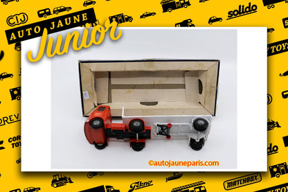Le #2665 - Dinky Toys GB - AEC - tracteur semi remorque plateau"Truck Hire" est en vente sur Auto Jaune Junior ! Tekno, Politoys, Mebetoys, Mercury, Joal, Diapet, Märklin, TootsieToys. Vous avez le même jouet ? Profitez de notre expertise pour vous accompagner dans la vente de vos modèles ou votre collection ! Nous achetons tous lots de miniatures ! Contactez nous ! contact@autojaunejunior.com.