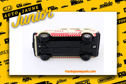#4389 - Tomica - Nissan - Prairie taxi