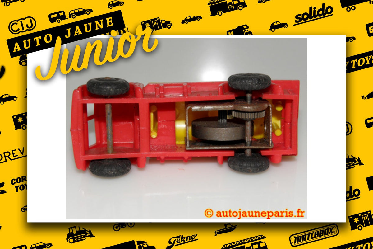 #4555 - Tri Ang Minic - AEC - camion citerne