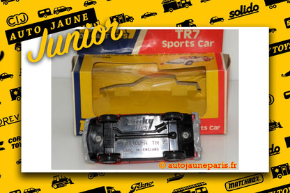 Le #2656 - Dinky Toys GB - Triumph - TR7 sport car est en vente sur Auto Jaune Junior ! Tekno, Politoys, Mebetoys, Mercury, Joal, Diapet, Märklin, TootsieToys. Vous avez le même jouet ? Profitez de notre expertise pour vous accompagner dans la vente de vos modèles ou votre collection ! Nous achetons tous lots de miniatures ! Contactez nous ! contact@autojaunejunior.com.