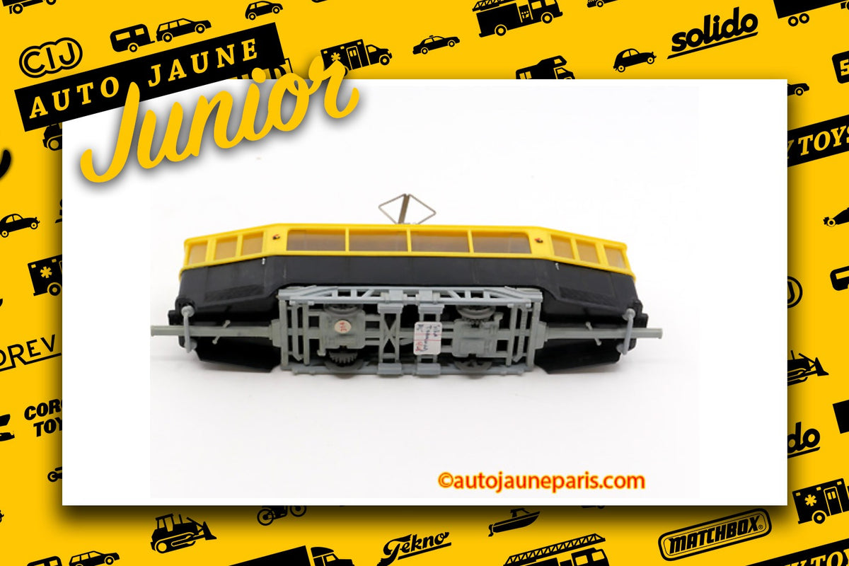 Le #2651 - Siku - Tramway - motrice est en vente sur Auto Jaune Junior ! Tekno, Politoys, Mebetoys, Mercury, Joal, Diapet, Märklin, TootsieToys. Vous avez le même jouet ? Profitez de notre expertise pour vous accompagner dans la vente de vos modèles ou votre collection ! Nous achetons tous lots de miniatures ! Contactez nous ! contact@autojaunejunior.com.