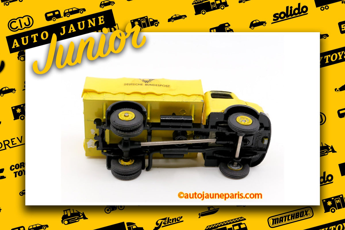 Le #2637 - Vilmer - Mercedes - 1113 bâché Deutsche Bundespost est en vente sur Auto Jaune Junior ! Tekno, Politoys, Mebetoys, Mercury, Joal, Diapet, Märklin, TootsieToys. Vous avez le même jouet ? Profitez de notre expertise pour vous accompagner dans la vente de vos modèles ou votre collection ! Nous achetons tous lots de miniatures ! Contactez nous ! contact@autojaunejunior.com.