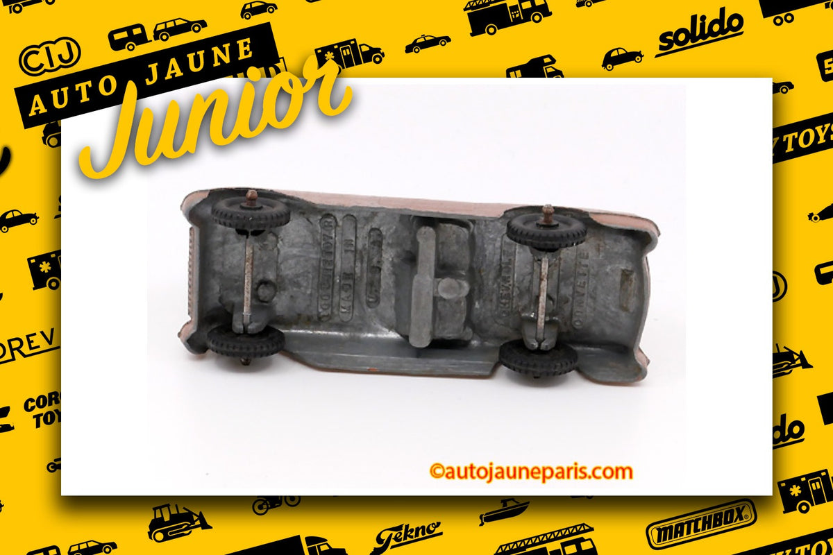 Le #2646 - Tootsietoys - Chevrolet - Corvette est en vente sur Auto Jaune Junior ! Tekno, Politoys, Mebetoys, Mercury, Joal, Diapet, Märklin, TootsieToys. Vous avez le même jouet ? Profitez de notre expertise pour vous accompagner dans la vente de vos modèles ou votre collection ! Nous achetons tous lots de miniatures ! Contactez nous ! contact@autojaunejunior.com.