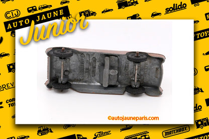 Le #2646 - Tootsietoys - Chevrolet - Corvette est en vente sur Auto Jaune Junior ! Tekno, Politoys, Mebetoys, Mercury, Joal, Diapet, Märklin, TootsieToys. Vous avez le même jouet ? Profitez de notre expertise pour vous accompagner dans la vente de vos modèles ou votre collection ! Nous achetons tous lots de miniatures ! Contactez nous ! contact@autojaunejunior.com.