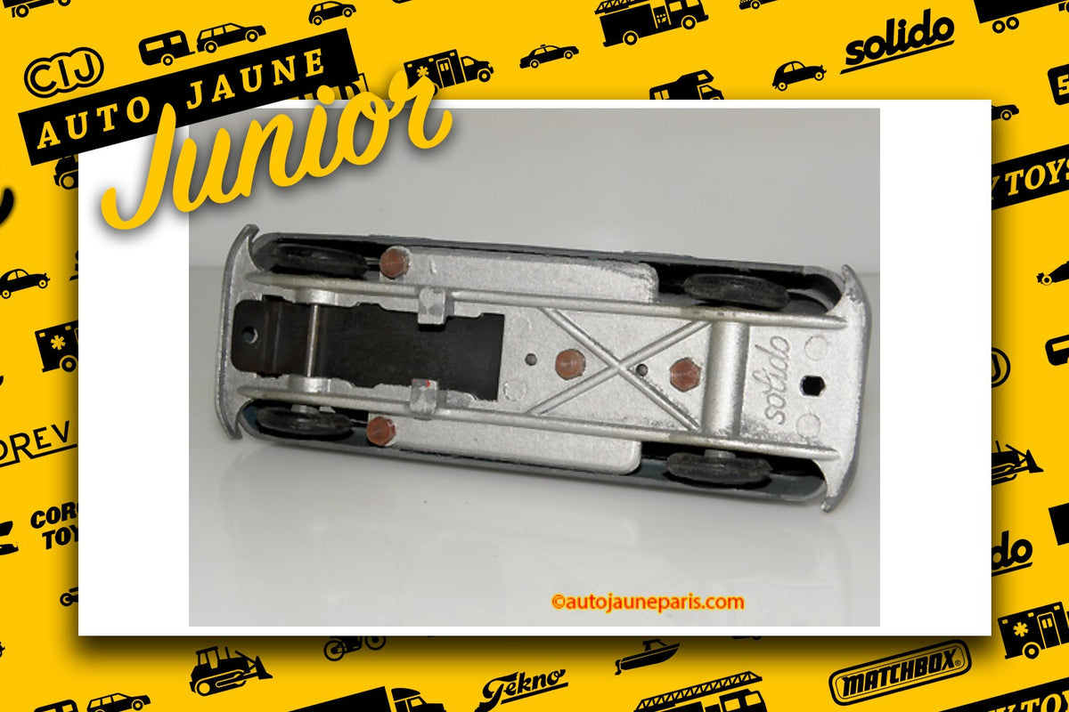Le #2633 - Solido - Camion - Semi Remorque - Autocar de ligne est en vente sur Auto Jaune Junior ! Tekno, Politoys, Mebetoys, Mercury, Joal, Diapet, Märklin, TootsieToys. Vous avez le même jouet ? Profitez de notre expertise pour vous accompagner dans la vente de vos modèles ou votre collection ! Nous achetons tous lots de miniatures ! Contactez nous ! contact@autojaunejunior.com.