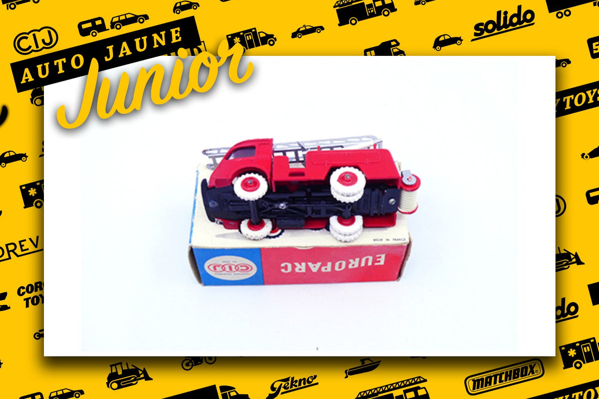 #3235 - C-I-J - Renault - 2,5t premier secours pompier