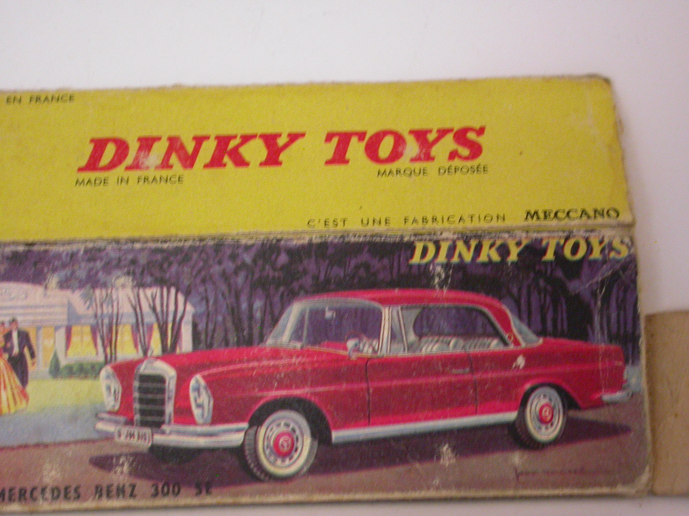 Dinky Toys France Coupé 300 SE