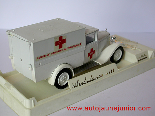Solido C4 Fourgon 1930 Ambulance